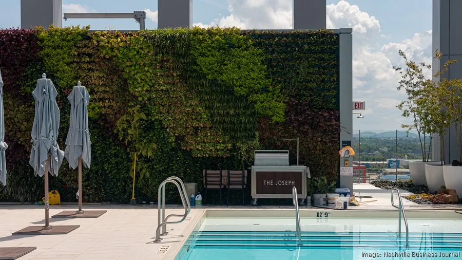 joseph-hotel-17_900x506x6016-3384-0-316